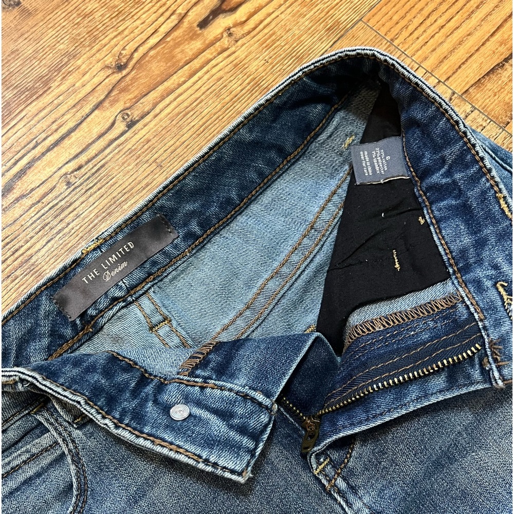 The limited Denim Skirt - Picture 7 of 7